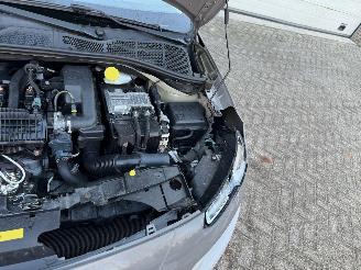 Citroën C4 cactus 1.2 e-VTi Business Automaat Navi Clima Cruise NAP ! picture 14