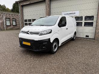 Vaurioauto  commercial vehicles Citroën Jumpy Club M 50 kWh Cruise Navi 15708 Km NAP ! 2022/1