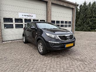 damaged passenger cars Kia Sportage 2.0 X-Tra Airco NAP ! 2010/8