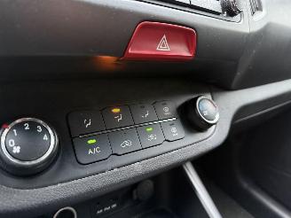 Kia Sportage 2.0 X-Tra Airco NAP ! picture 11