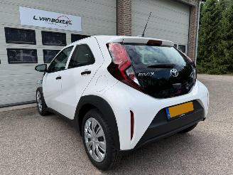 skadebil auto Toyota Aygo X 1.0 VVT-i MT Airco Cruise 13964 Km NAP ! 2023/12