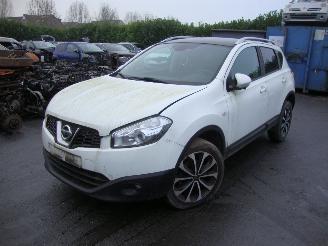 Vrakbiler auto Nissan Qashqai diesel 2013/1