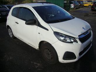 Peugeot 108  picture 3