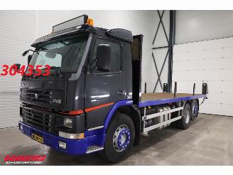 skadebil vrachtwagen Volvo FM 12 340 6X2 Manual Mitnahmestapler Halterung Euro 3 2002/3