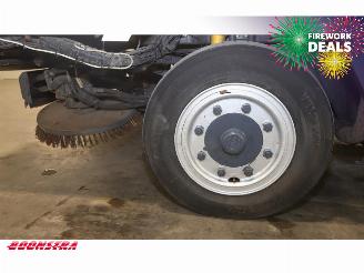 TENNANT  HMF 426 Veegmachine picture 12