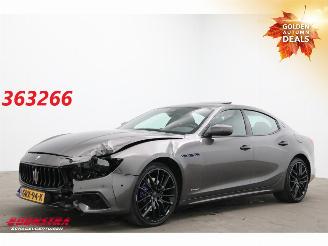 krockskadad bil auto Maserati Ghibli 2.0 MHEV GranSport ACC 360° Pano Stoelventilatie Memory 2021/1