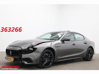 Vaurioauto  passenger cars Maserati Ghibli 2.0 MHEV GranSport ACC 360° Pano Stoelventilatie Memory 2021/1