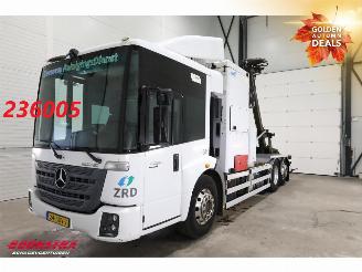 uszkodzony ciężarówki Mercedes Econic Seitenlader VDL Transilift 6X2 Euro 6 216.318 km! 2014/5