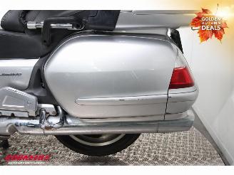 Honda GL 1800 Gold Wing Navi Radio Cruise SHZ Heizgriffe 54.718 km! picture 11