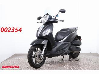 škoda motocykly Piaggio Beverly 350 ABS 2016/10
