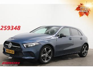 krockskadad bil auto Mercedes A-klasse 180 LED Navi Clima Cruise Camera SHZ 32.862 km! 2021/11