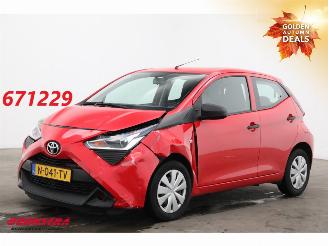 skadebil auto Toyota Aygo 1.0 VVT-i x-fun Airco Cruise 30.847 km! 2022/1