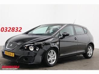Vaurioauto  passenger cars Seat Leon 1.6 TDI Ecomotive COPA Bluetooth Clima Cruise AHK 2012/1