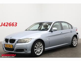 Voiture accidenté BMW 3-serie 320i Aut. Business Line Navi Clima Cruise PDC 2009/6