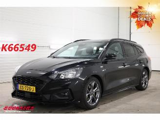 krockskadad bil auto Ford Focus 1.5 EcoBoost 180 PK ST-Line X LED ACC B&O AHK 2019/3