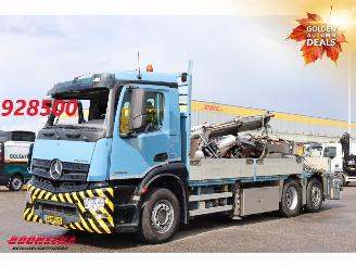 krockskadad bil vrachtwagen Mercedes Antos 2843 Palfinger 34002 SH Kran BY 2015 6X2 2015/4