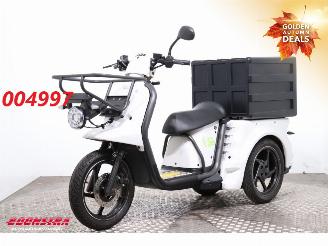 Schade scooter Solex  Ligier Pulse 3 LED 2017/6