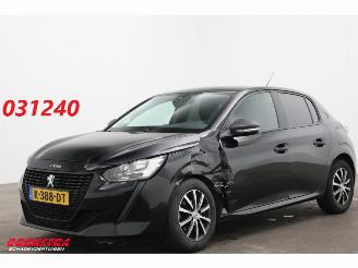Damaged car Peugeot 208 1.2 PT Airco Cruise 2020/11