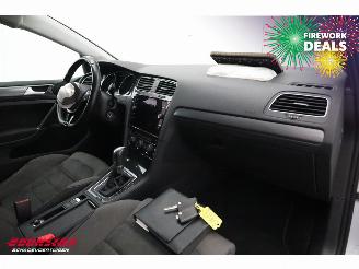 Volkswagen Golf Variant 1.6 TDI HL Bns R picture 13