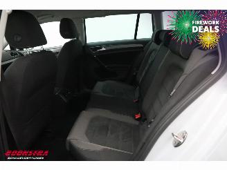 Volkswagen Golf Variant 1.6 TDI DSG Highline R-Line ACC SHZ Clima Navi Camera picture 17