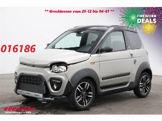 krockskadad bil brommobiel Microcar  M.Go Highland X DCI LED LMV 2021/2