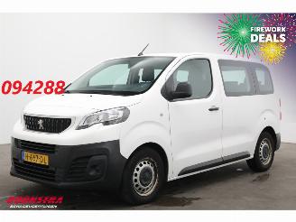 Vaurioauto  commercial vehicles Peugeot Expert Combi 1.5 BlueHDi 100 9-Pers. Airco Cruise 2020/1