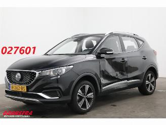 Uttjänta bilar auto MG ZS EV Luxury 45 kWh ACC Pano Leder Navi Clima Camera 2019/12