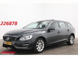 damaged passenger cars Volvo V-60 1.6 D2 Momentum Schuifdak Navi Clima Cruise PDC AHK 2014/8