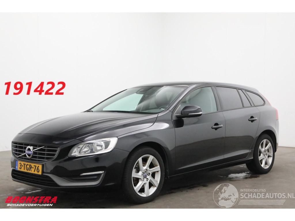 Volvo V-60 2.0 D4 Aut. Kinetic PremiumSound Leder Navi Clima Cruise PDC AHK