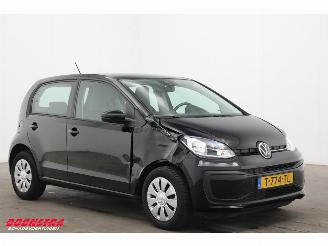 Volkswagen Up! 1.0 5-DRS Airco Bluetooth 39.306 km! picture 2