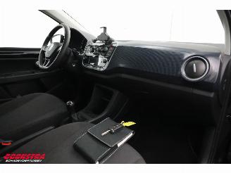 Volkswagen Up! 1.0 5-DRS Airco Bluetooth 39.306 km! picture 11