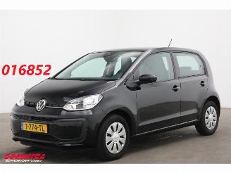 Schadeauto Volkswagen Up! 1.0 5-DRS Airco Bluetooth 39.306 km! 2023/9