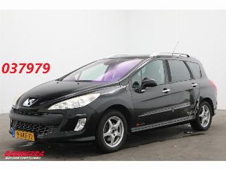 Voiture accidenté Peugeot 308 SW 1.6 VTi Aut. XT Pano Navi Clima Cruise PDC AHK 2009/4