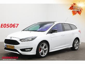 krockskadad bil auto Ford Focus 1.5 150 PK Titanium Sport Keyless Navi PDC AHK 162.359 km! 2015/5