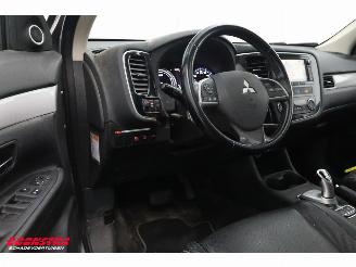 Mitsubishi Outlander 2.0 PHEV Instyle Schuifdak Leder Navi Clima Cruise Camera SHZ AHK picture 18