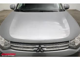 Mitsubishi Outlander 2.0 PHEV Instyle Schuifdak Leder Navi Clima Cruise Camera SHZ AHK picture 5