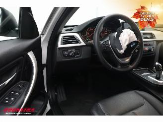 BMW 3-serie Touring 320i Aut. Executive Leder Xenon Navi Clima Cruise PDC AHK picture 17