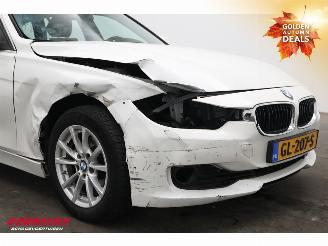 BMW 3-serie Touring 320i Aut. Executive Leder Xenon Navi Clima Cruise PDC AHK picture 7