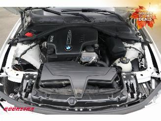 BMW 3-serie Touring 320i Aut. Executive Leder Xenon Navi Clima Cruise PDC AHK picture 10