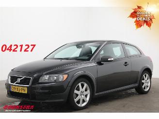 damaged passenger cars Volvo C-30 1.8 Kinetic Youngtimer Clima Cruise AHK 164.360 km! 2007/6