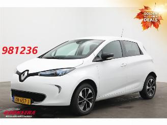 skadebil auto Renault Zoé R90 Intens 41 kWh (ex Accu) Navi Clima Cruise PDC 74.996 km! 2016/12