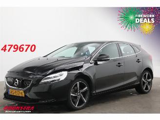 Vaurioauto  passenger cars Volvo V-40 2.0 T3 Aut. Nordic+ Pano LED Memory Leder Camera SHZ 2017/11