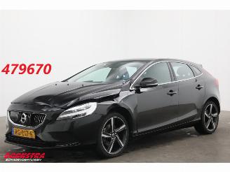 Vaurioauto  passenger cars Volvo V-40 2.0 T3 Aut. Nordic+ Pano LED Memory Leder Camera SHZ 2017/11
