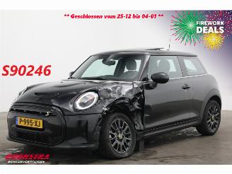 krockskadad bil auto Mini Mini Cooper SE 33 kWh Schuifdak LED Leder Cruise Camera SHZ 2022/6