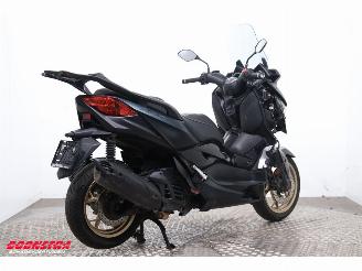 Yamaha  X-Max 125 LED 11.276 km! picture 3