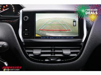 Peugeot 208 1.2 PureT. Signature Navi Camera Carplay Airco Cruise picture 18