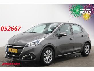 Auto incidentate Peugeot 208 1.2 PureT. Signature Navi Camera Carplay Airco Cruise 2019/7