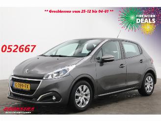 škoda osobní automobily Peugeot 208 1.2 PureT. Signature Navi Camera Carplay Airco Cruise 2019/7
