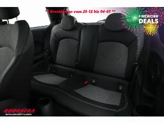 Mini Cooper SE Camden Edition 33 kWh LED Navi Clima Cruise SHZ PDC picture 17