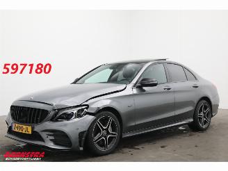 skadebil auto Mercedes C-klasse 300e AMG Pano LED Cruise Camera SHZ 60.698 km! 2020/9